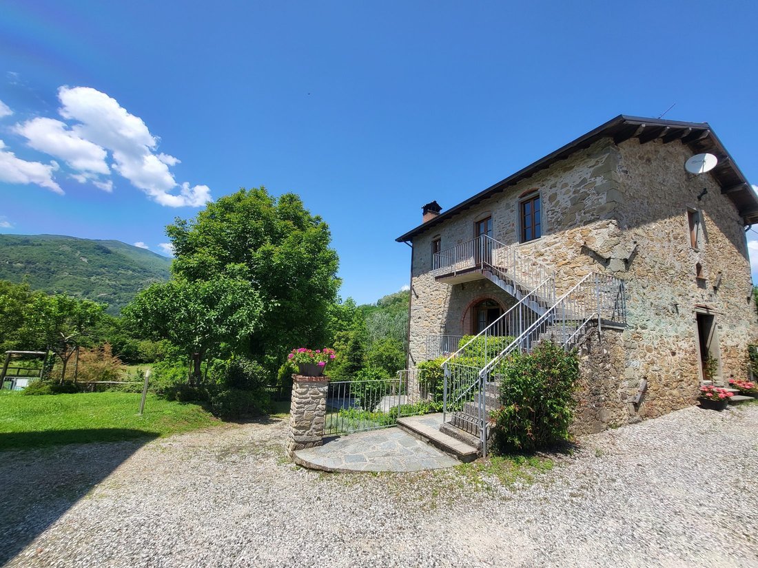 Farm Ranch in Castelnuovo di Garfagnana, Tuscany, Italy 3 - 16656057