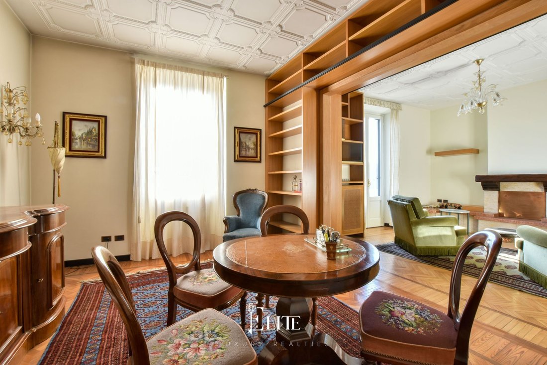 Apartment in Center, Varese, Lombardy 1 - 16752667
