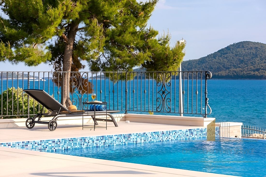 Villa in Gradska cetvrt Varos, Sibenik, Sibenik-Knin County 3 - 16752690