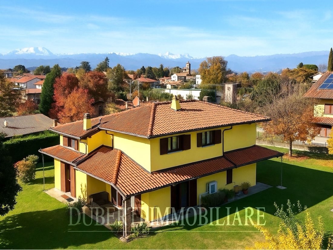 Villa in Bodio Lomnago, Lombardei, Italien 1 - 16751563