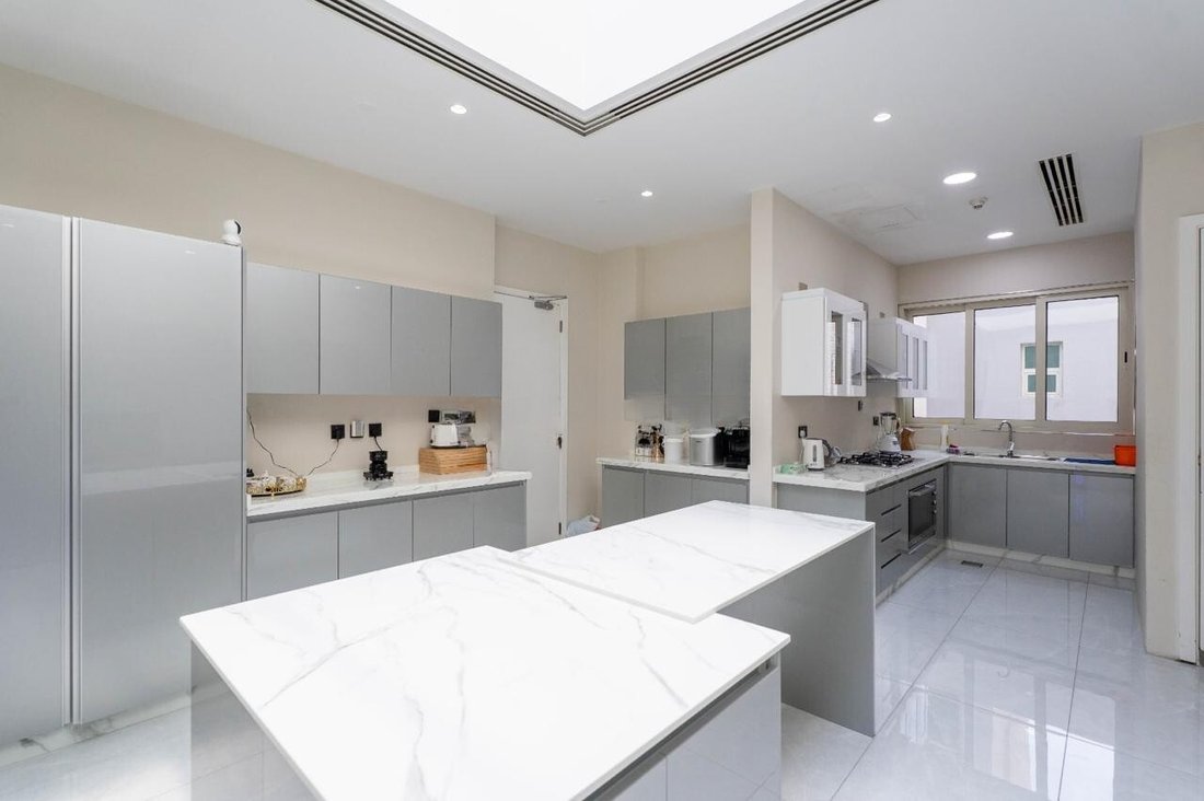 Villa in Al Reem Island / Jazeerat Al Reem, Abu Dhabi Emirate, United Arab Emirates 5 - 16746413