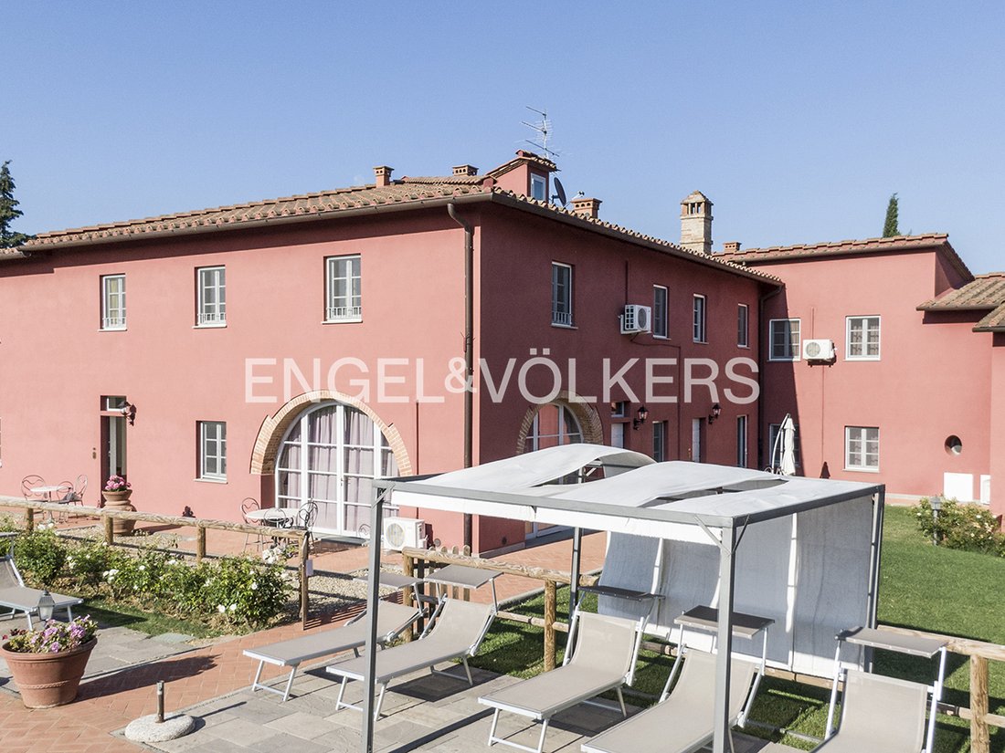 Villa in Lastra a Signa, Tuscany, Italy 2 - 16752722