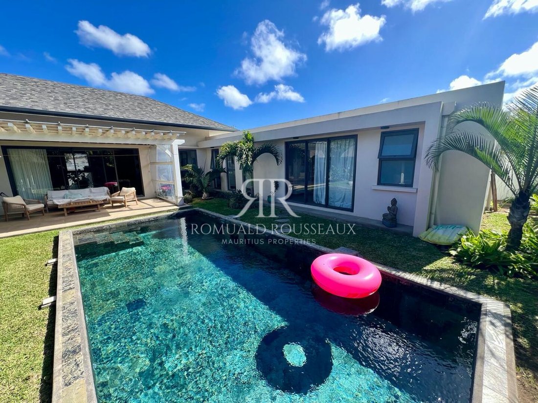 Villa in Grand Baie, Rivière du Rempart District, Mauritius 2 - 15086116