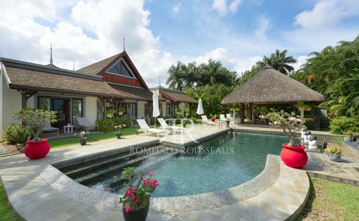 Villa in Albion, Rivière Noire District, Mauritius 1
