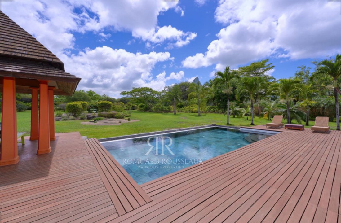 Villa in Flic en Flac, Rivière Noire District, Mauritius 2 - 16746360