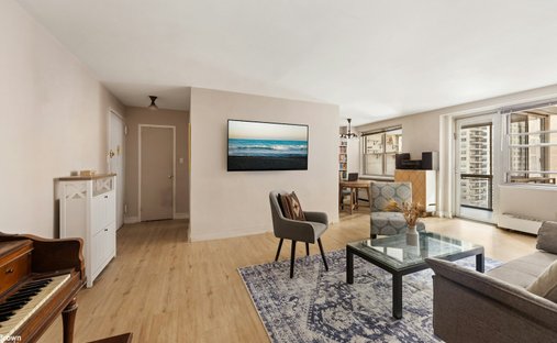House in New York, New York, United States 1