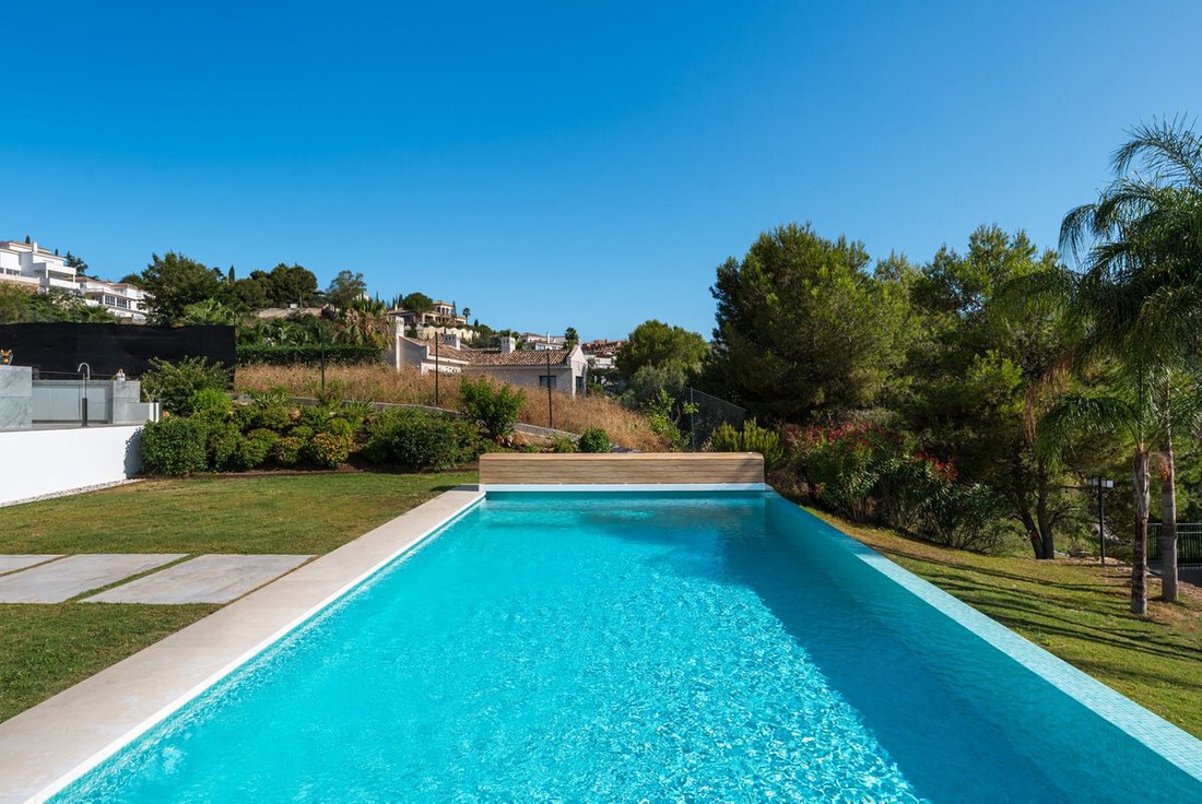 Villa in Elviria-Cabopino, Marbella, Spain 4 - 16734107