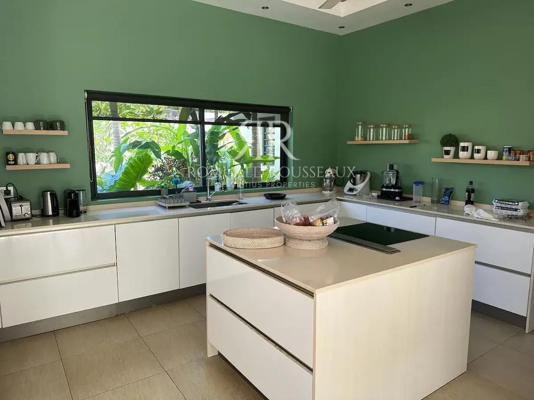Villa in Grand Baie, Rivière du Rempart District, Mauritius 4 - 14528135