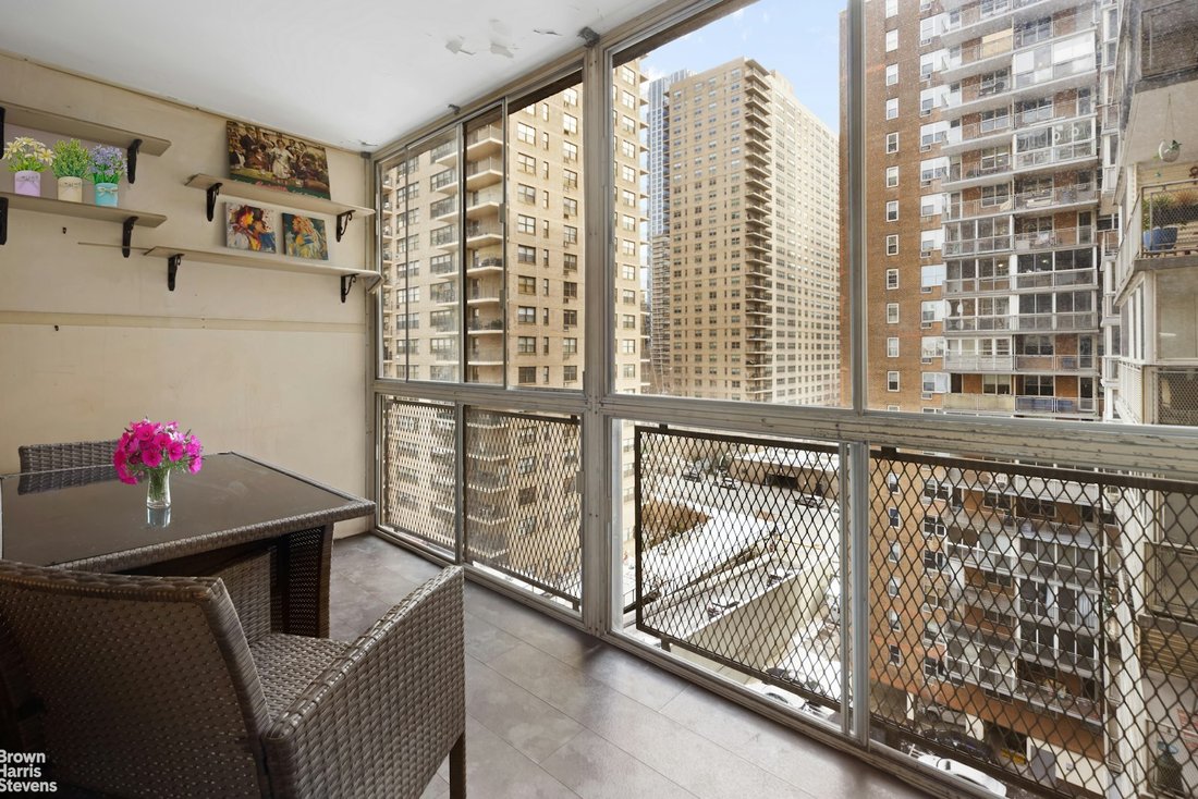 Co Op in New York, New York, United States 5 - 16747559