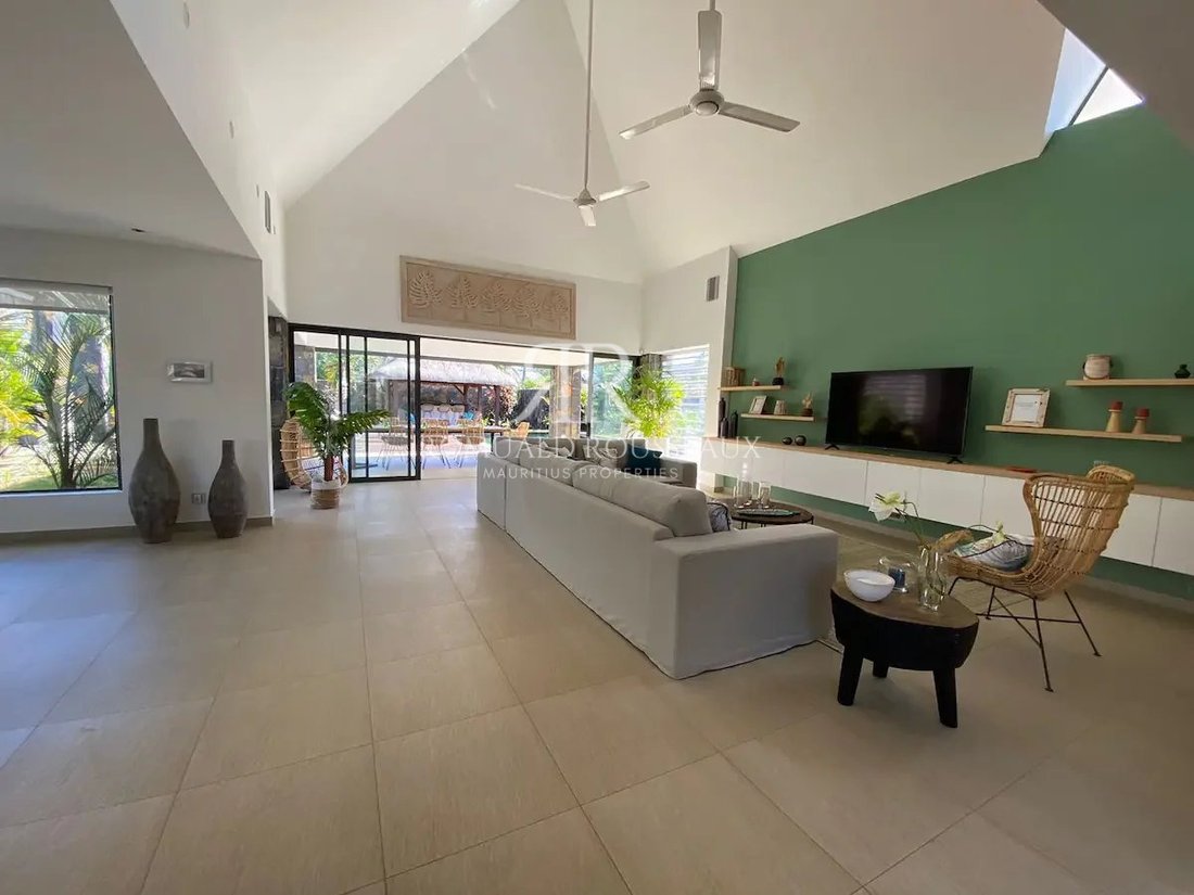 Villa in Grand Baie, Rivière du Rempart District, Mauritius 3 - 14528135