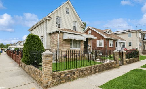 House in New York, New York, United States 1