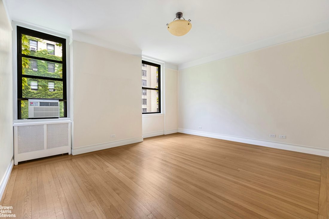 Co Op in New York, New York, United States 5 - 16747458