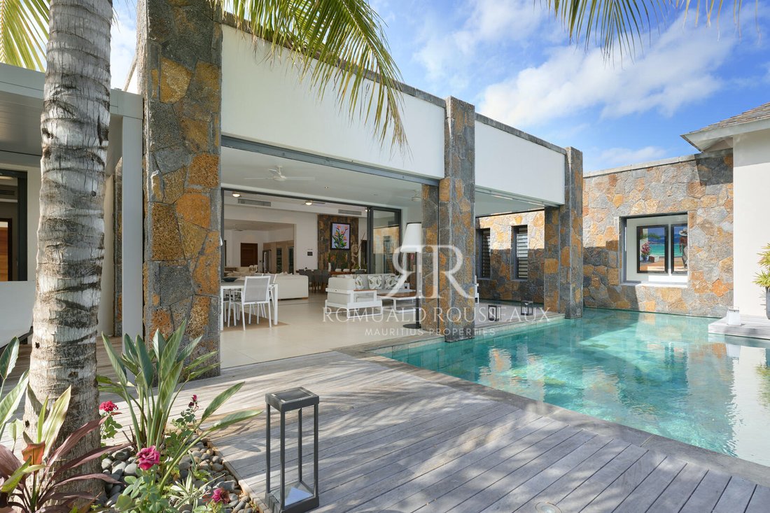 Villa in Grand Baie, Rivière du Rempart District, Mauritius 2 - 16747362