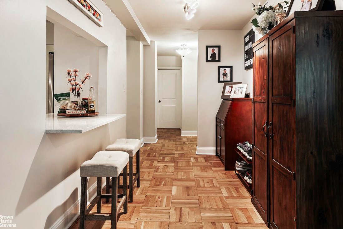 Co Op in New York, New York, United States 5 - 16747159