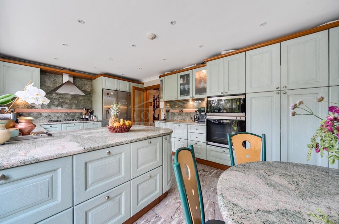 House in Great Stanmore, Harrow, England 4 - 16748794