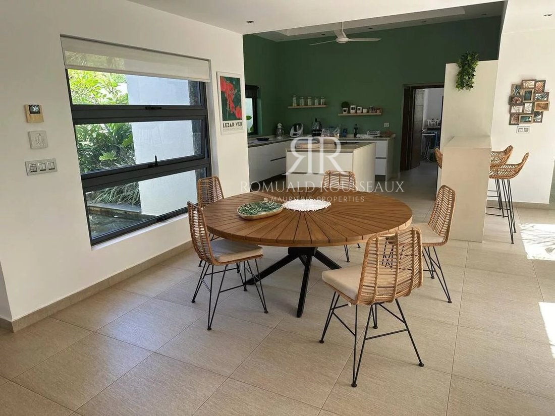 Villa in Grand Baie, Rivière du Rempart District, Mauritius 5 - 14528135