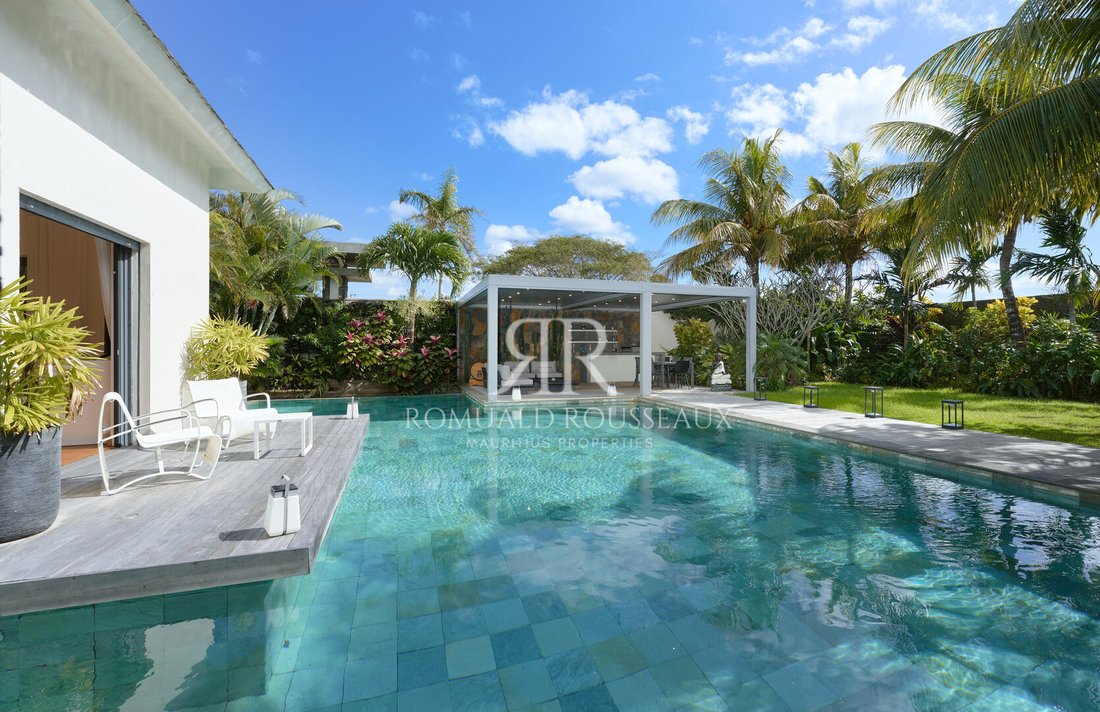 Villa in Grand Baie, Rivière du Rempart District, Mauritius 4 - 16747362