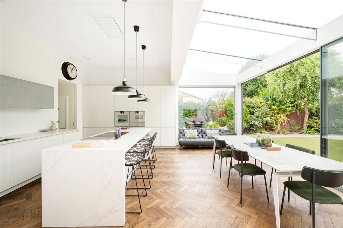 House in Southgate, Enfield, England 1 - 16748856