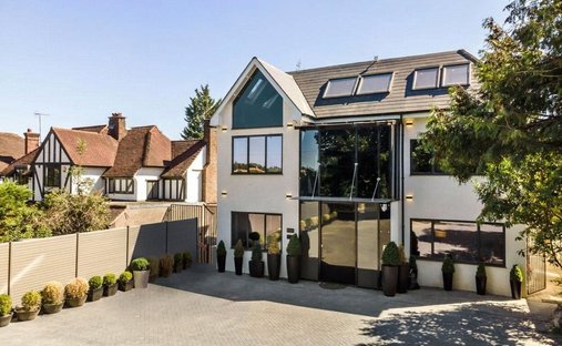 House in Ferney Hill, Enfield, England 1