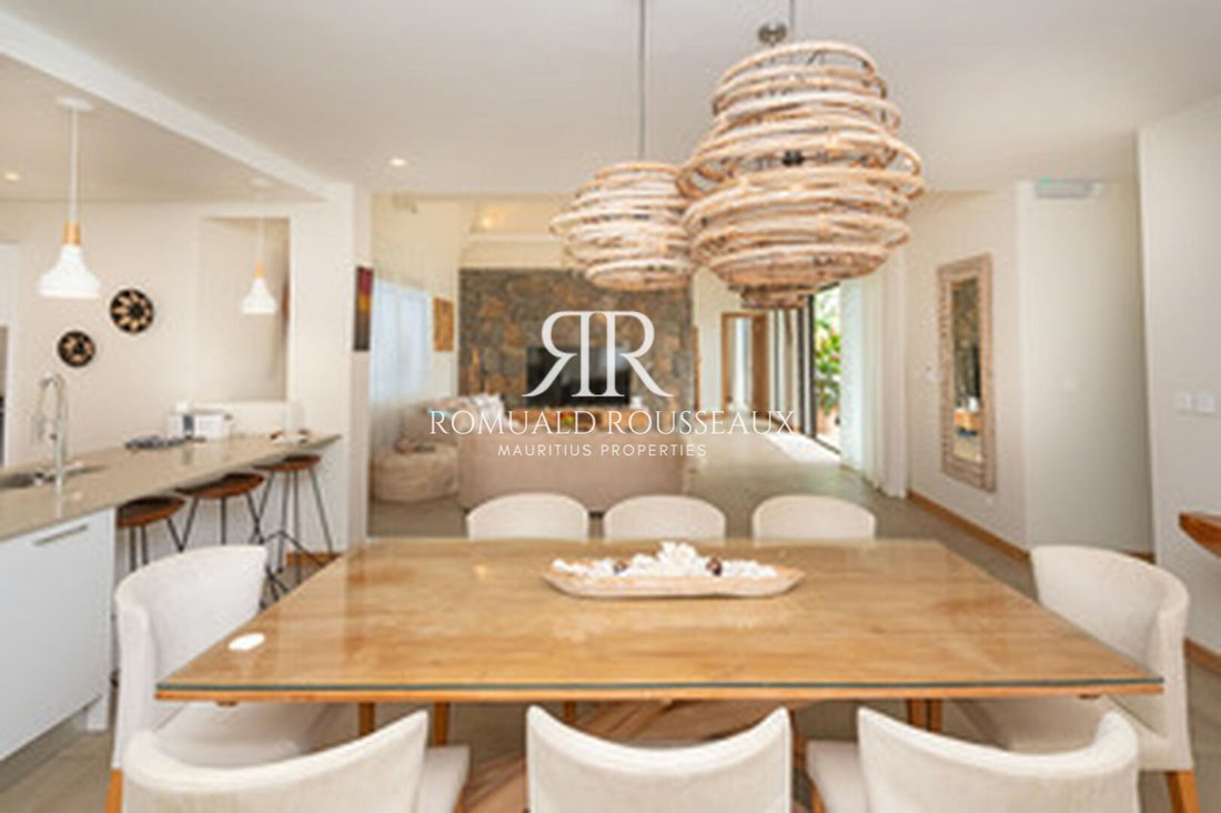 Villa in Grand Baie, Rivière du Rempart District, Mauritius 4 - 15572098