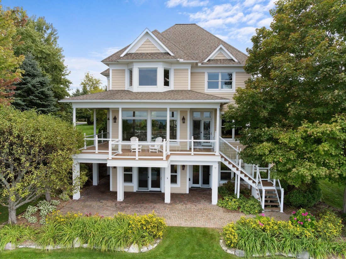 House in Petoskey, Michigan, United States 1 - 16403933