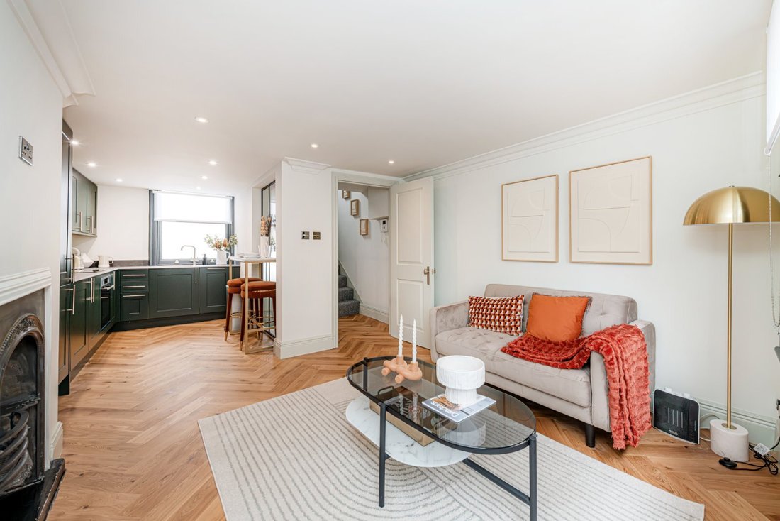 Apartment in Mayfair, Westminster, England 5 - 16748838