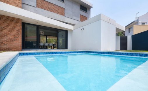 House in Overstrand Local Municipality, Western Cape, South Africa 1