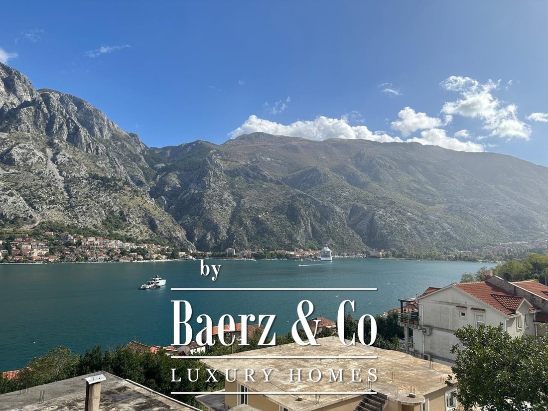 Villa in Dragalj, Kotor Municipality, Montenegro 5 - 16751360