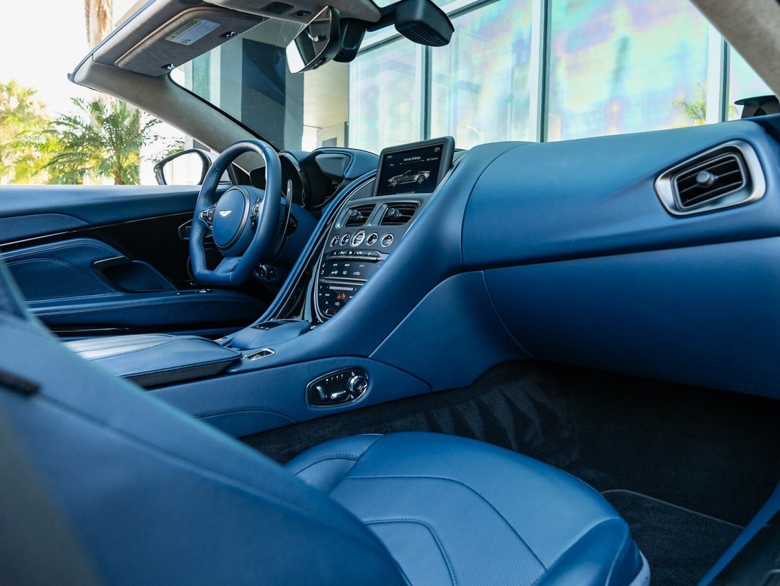 Cabriolet in Naples, FL 2 - 16748819