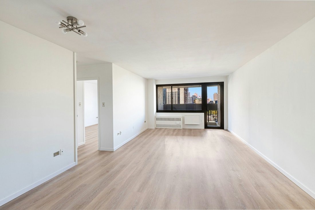 Co Op in New York, New York, United States 1 - 16747943