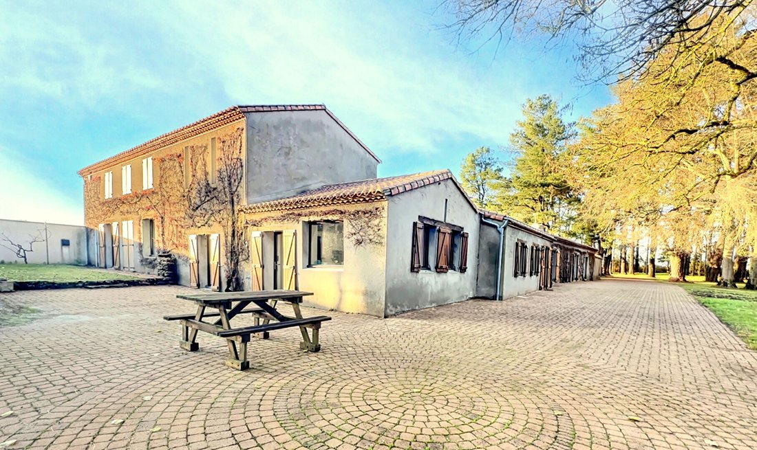 House in La Chapelle-Basse-Mer, Divatte-sur-Loire, France 2 - 16746306