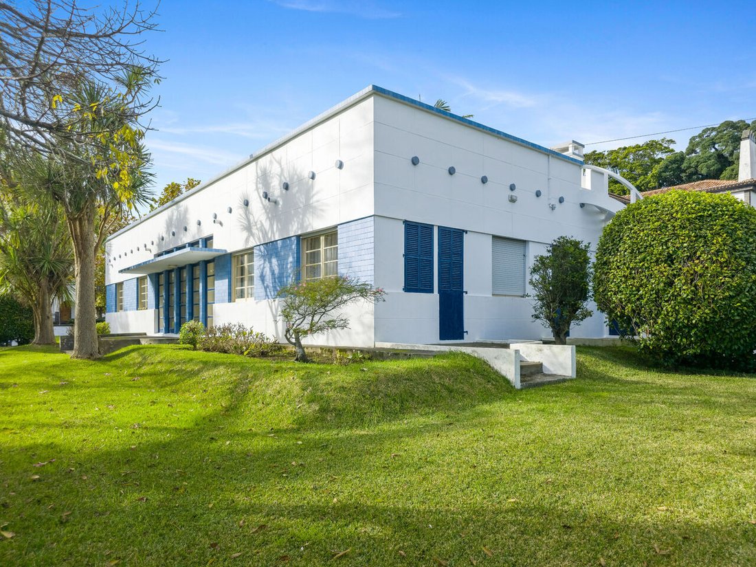 House in Ponta Delgada (Sao Sebastiao), Azores, Portugal 1 - 15890052