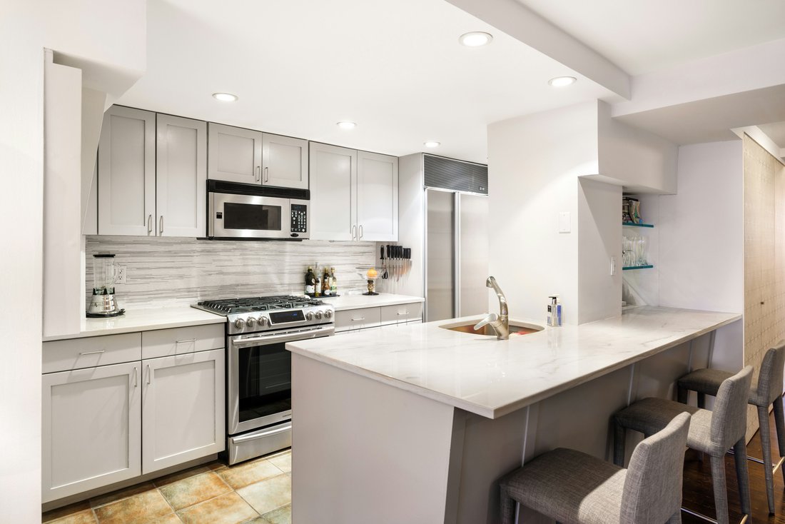 Co Op in New York, New York, United States 5 - 16747198