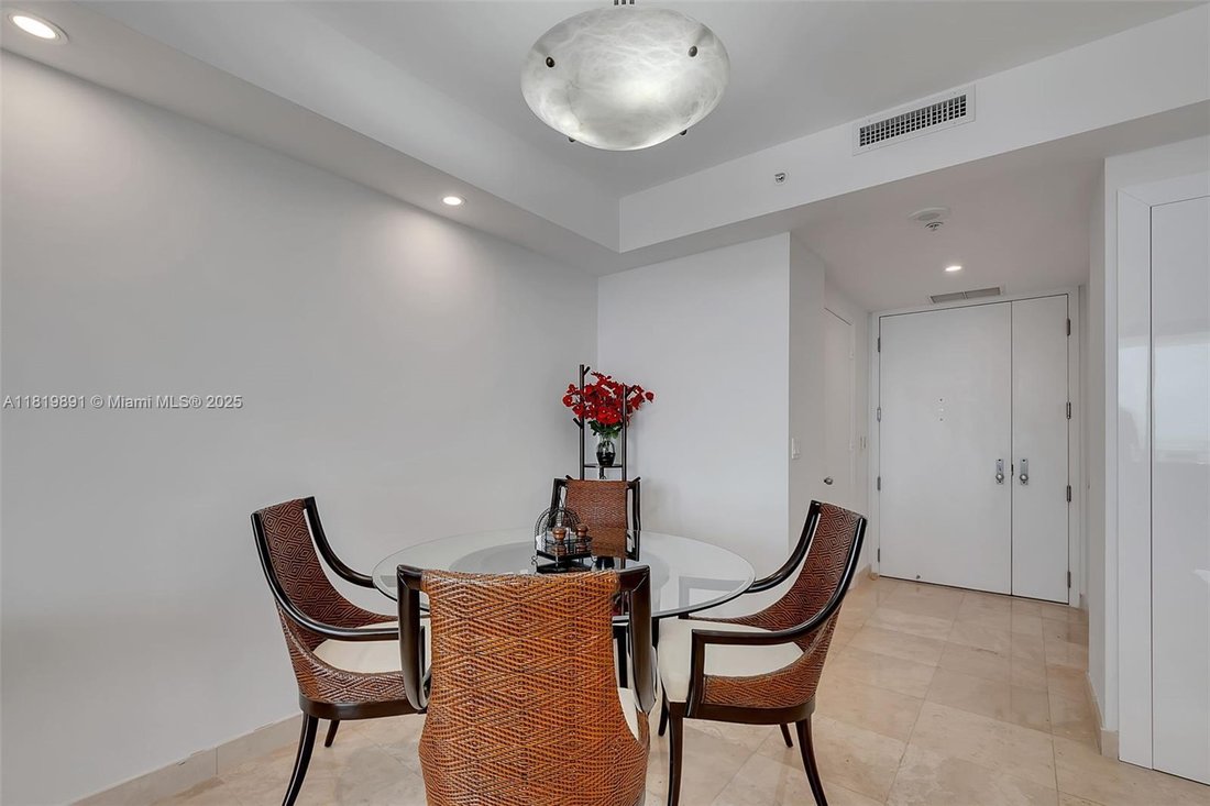 Condo in Miami, Florida, United States 1 - 16746838
