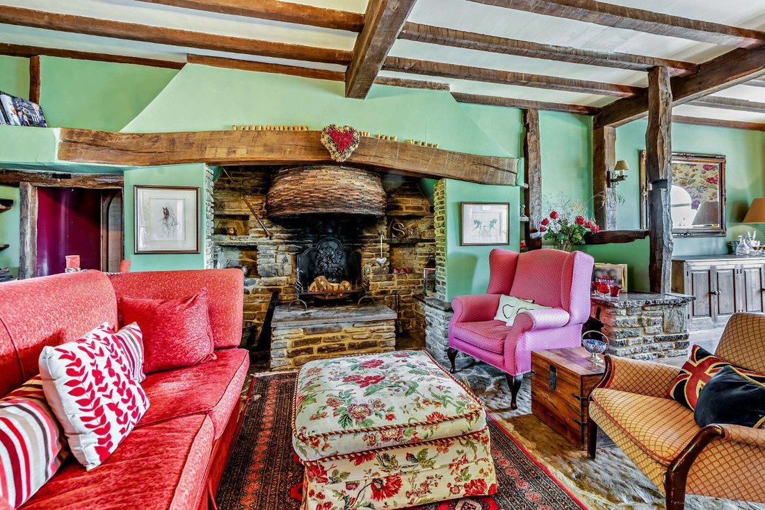 House in Warnham, England 3 - 16746066