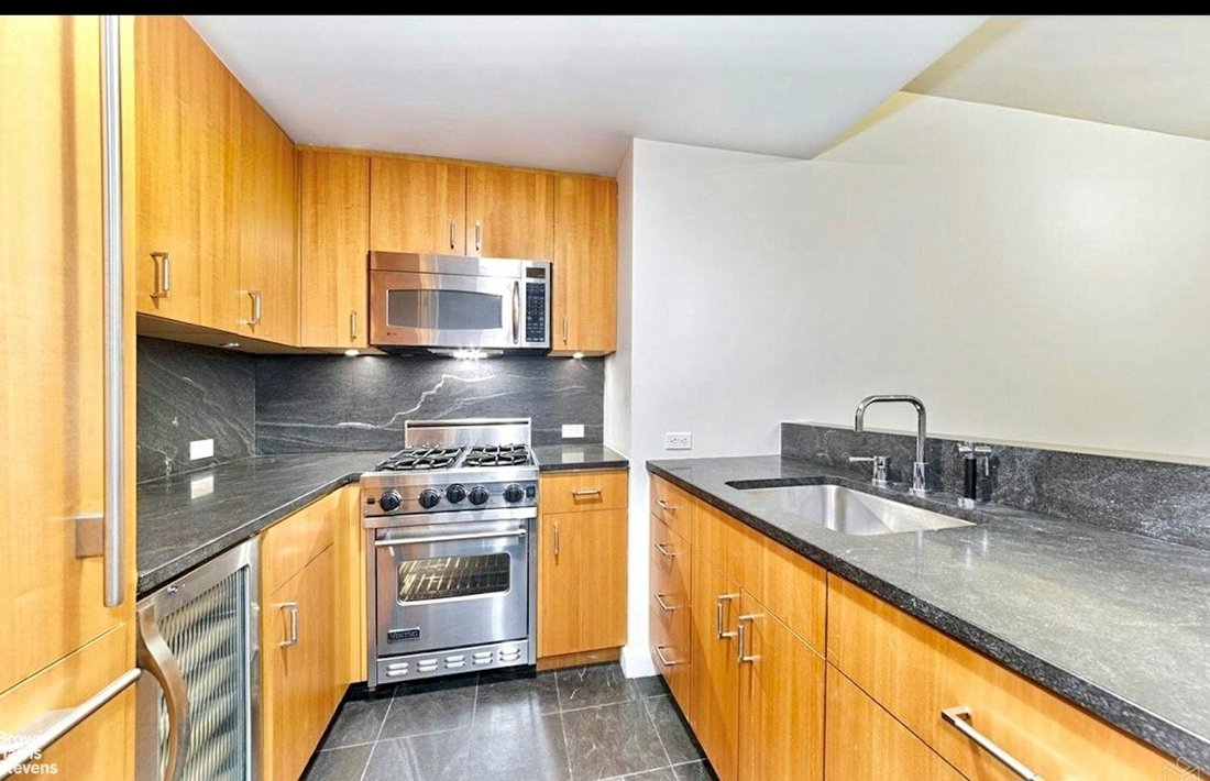 Condo in New York, New York, United States 4 - 16748469