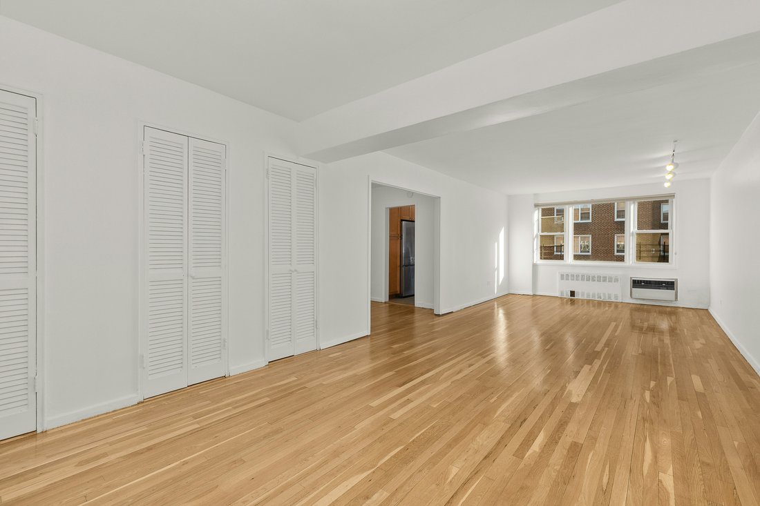 Co Op in New York, New York, United States 4 - 16747044