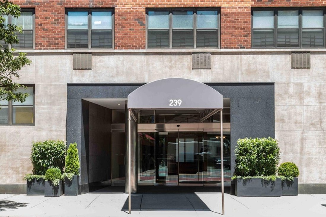 Co Op in New York, New York, United States 5 - 16747968