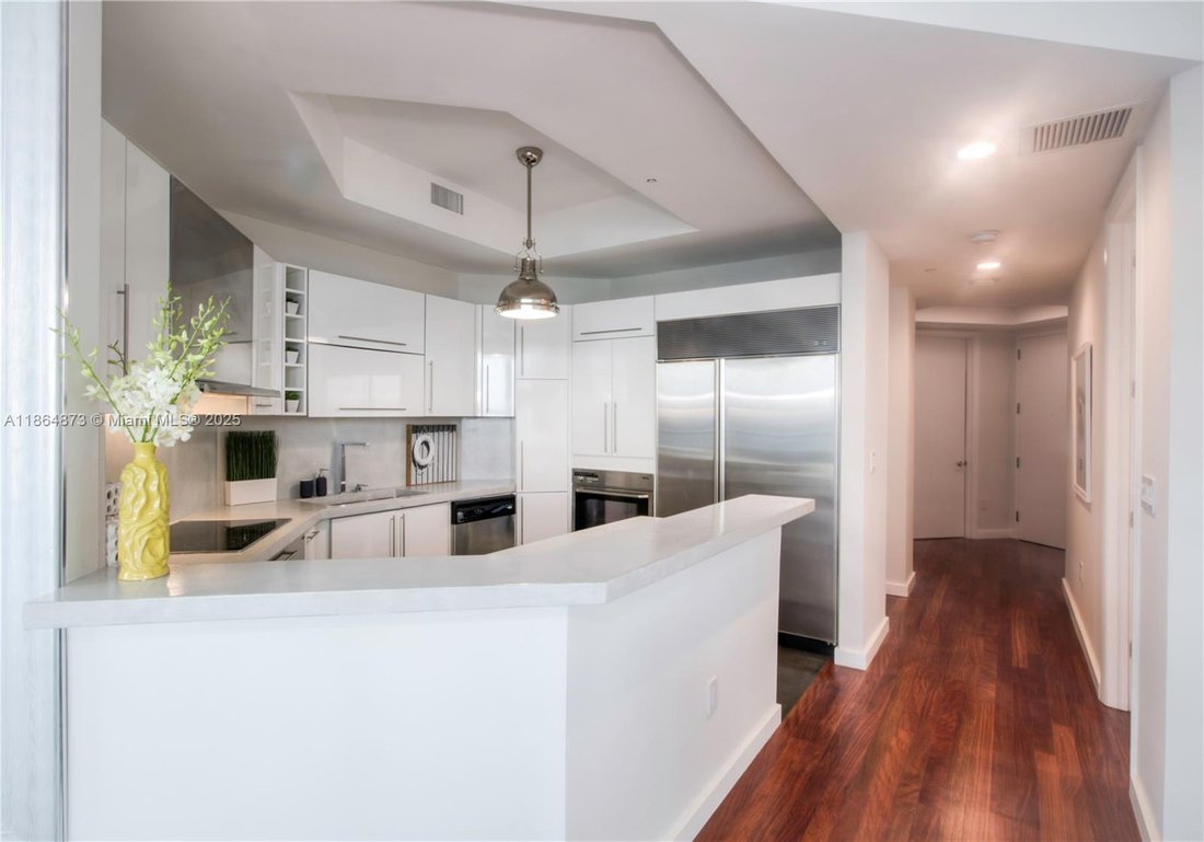 Condo in Miami Beach, Florida, United States 5 - 16746588