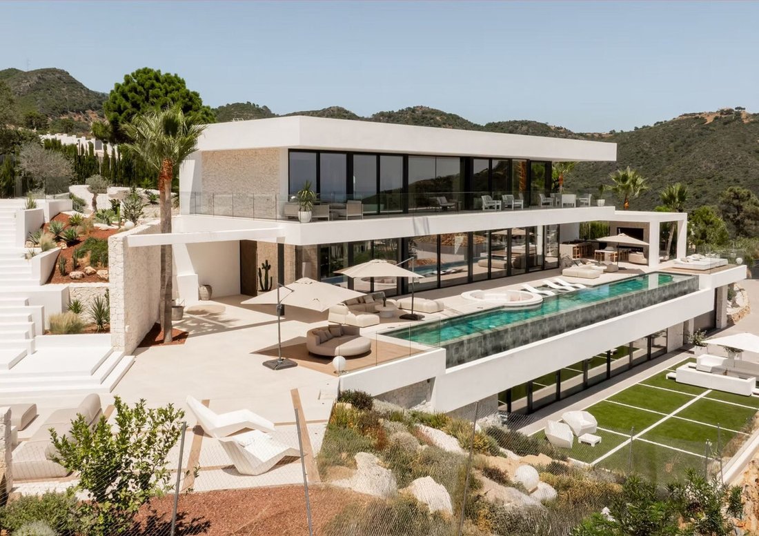 Villa in Benahavis, Andalusia, Spain 2 - 16748727