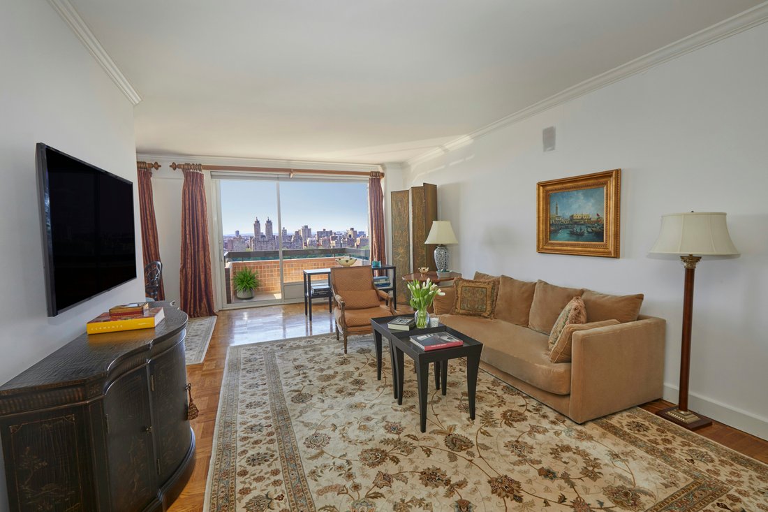 House in New York, New York, United States 2 - 16747929