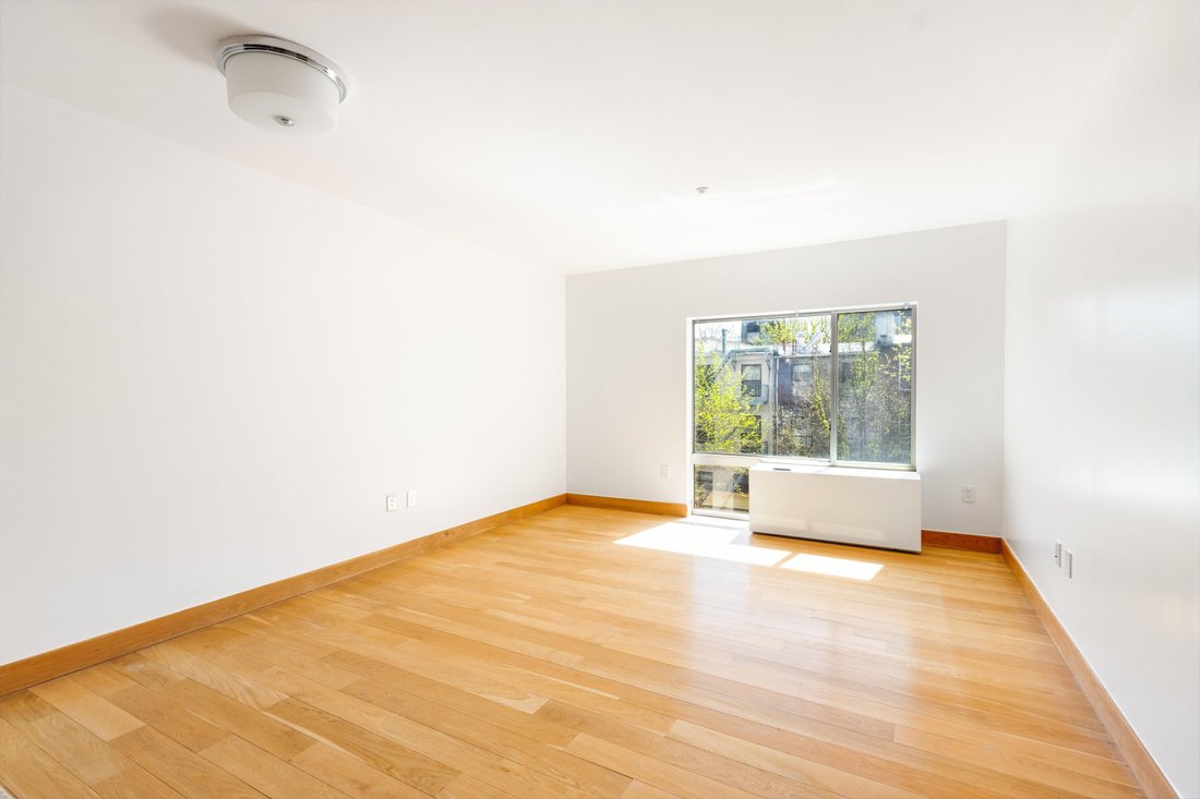 Co Op in New York, New York, United States 2 - 16748480