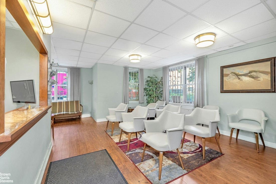 Co Op in New York, New York, United States 1 - 16748214