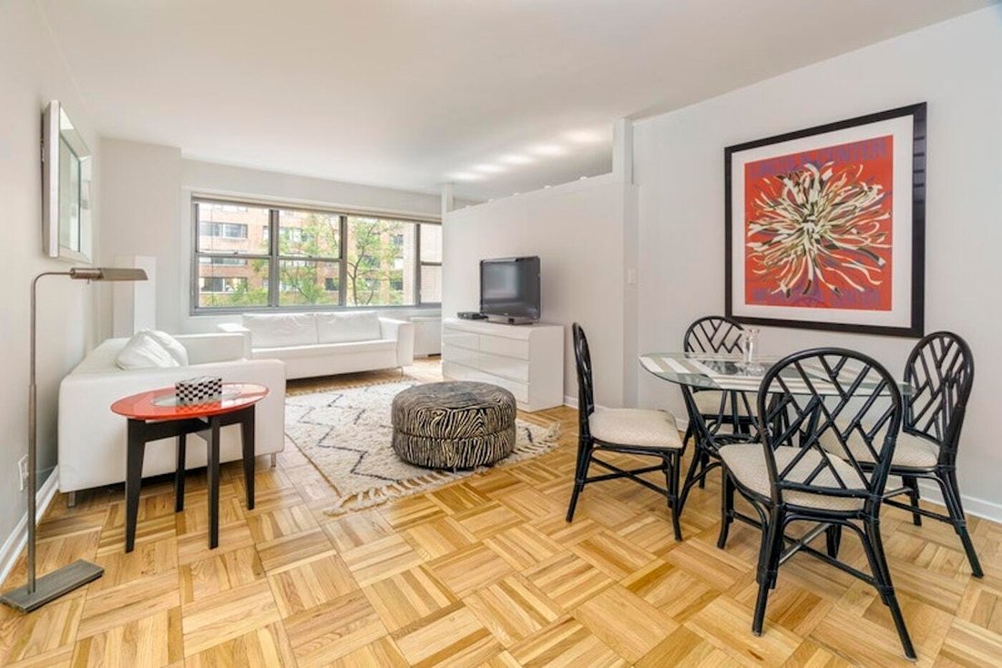 Co Op in New York, New York, United States 1 - 16748523