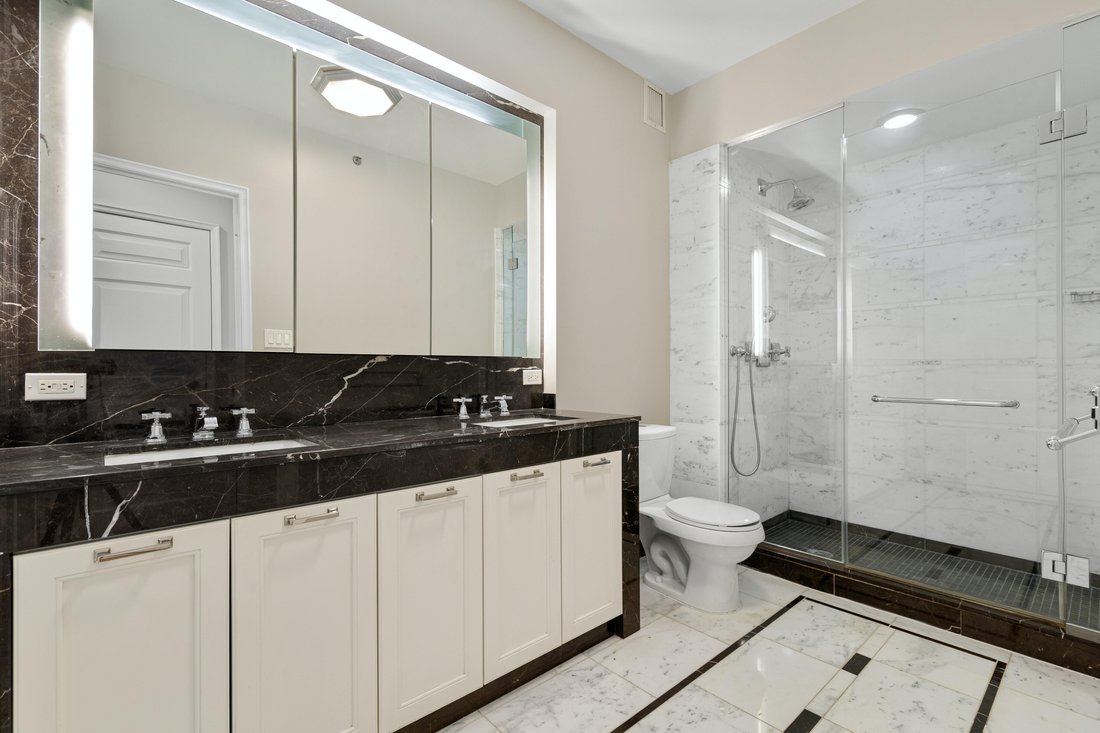 Condo in New York, New York, United States 5 - 16748112