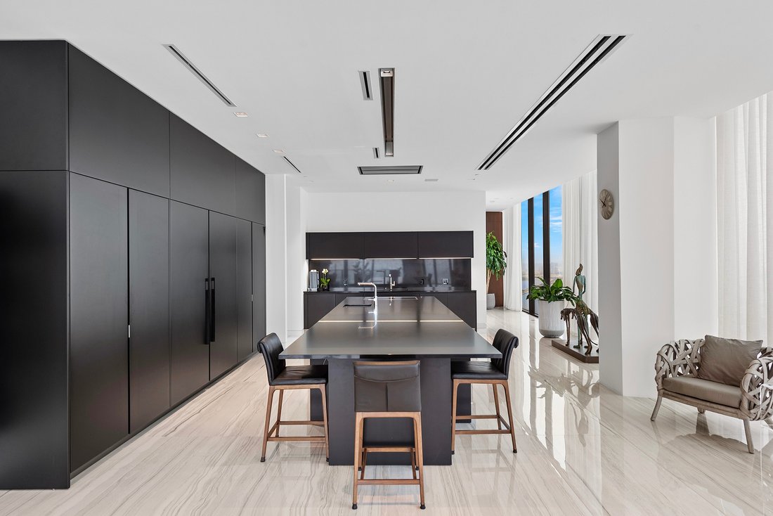 Condo in Miami, Florida, United States 5 - 13768028