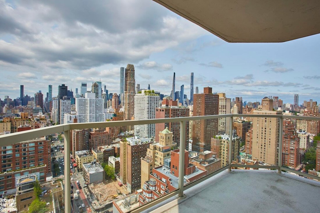 Co Op in New York, New York, United States 4 - 16748150