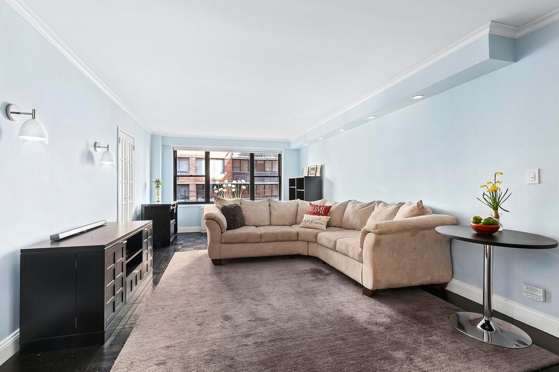 Co Op in New York, New York, United States 1 - 16748355