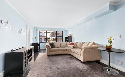 House in New York, New York, United States 1