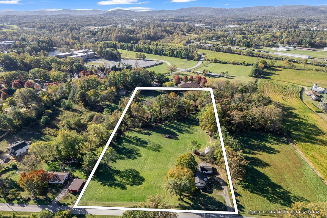 House in Flat Rock, North Carolina, United States 4 - 16748363